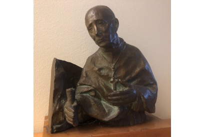 Busto del Cardinale Schuster in bronzo e base in legno