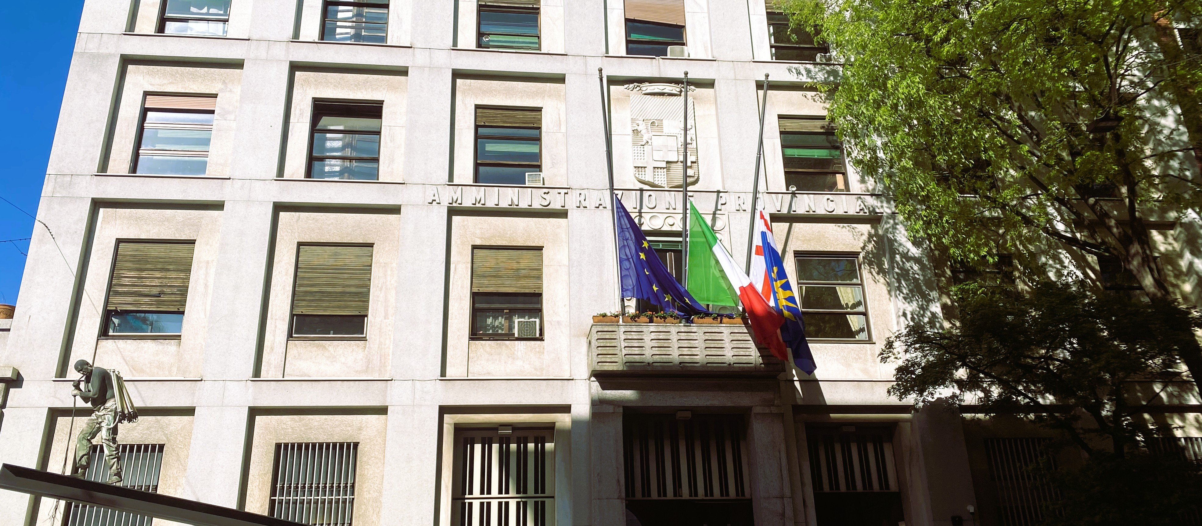 Lutto a Palazzo Isimbardi